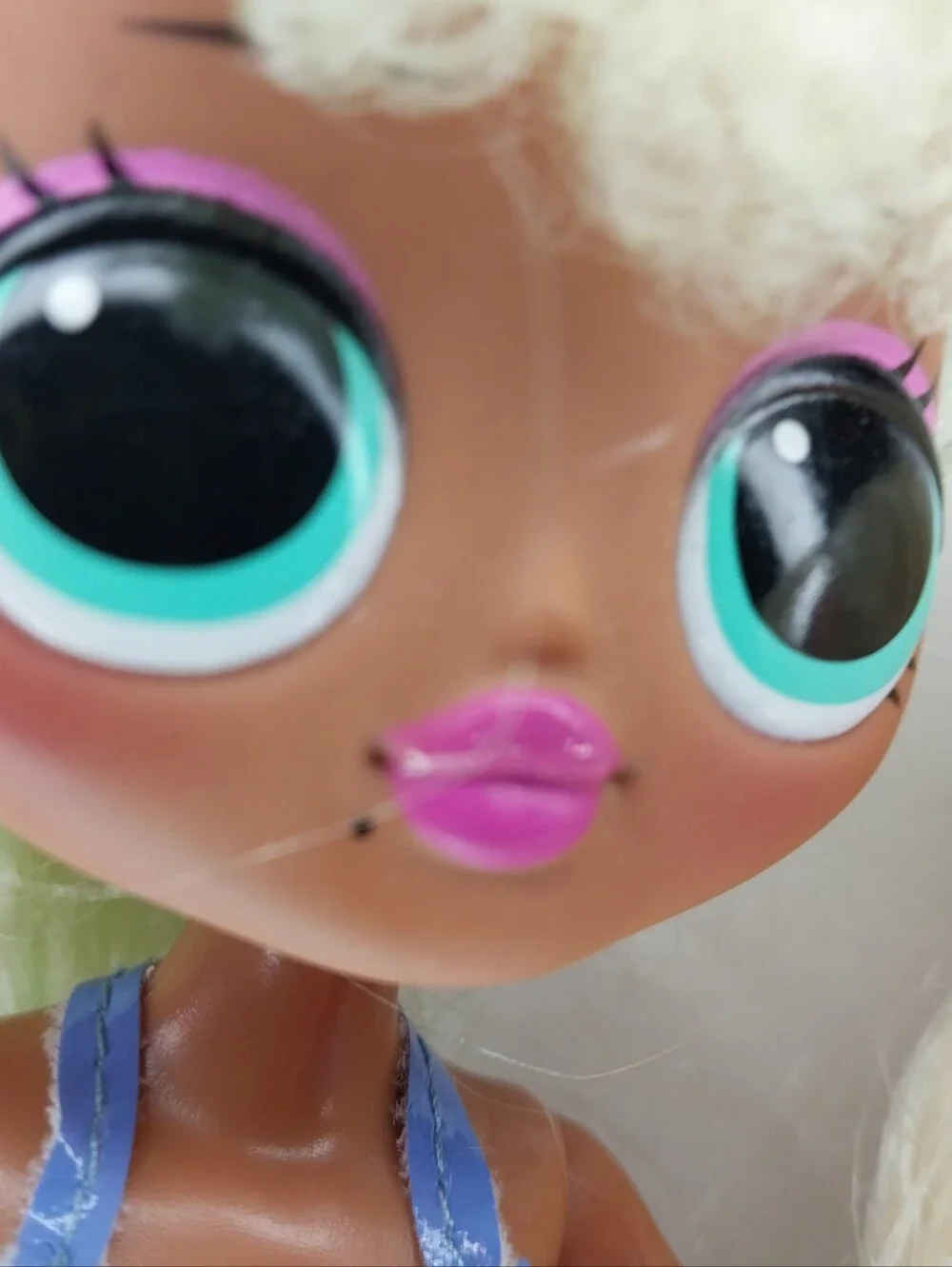 LOL Surprise OMG Dolls Lady Diva And Movie Magic Pink Chic Doll